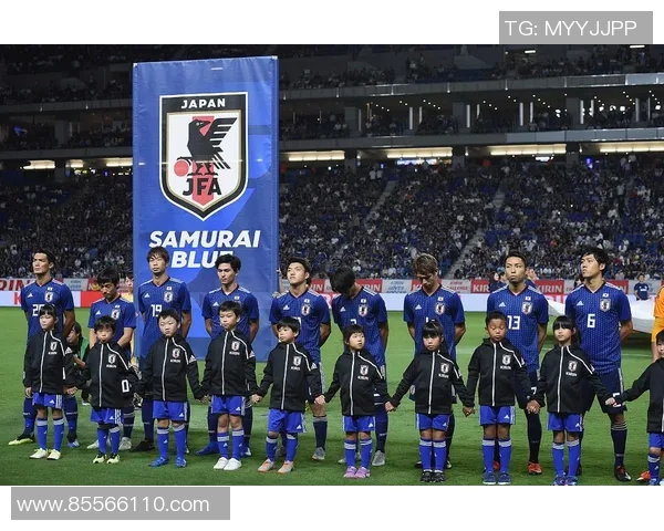 热刺迎来新赛季挑战 球队阵容变化与目标解析